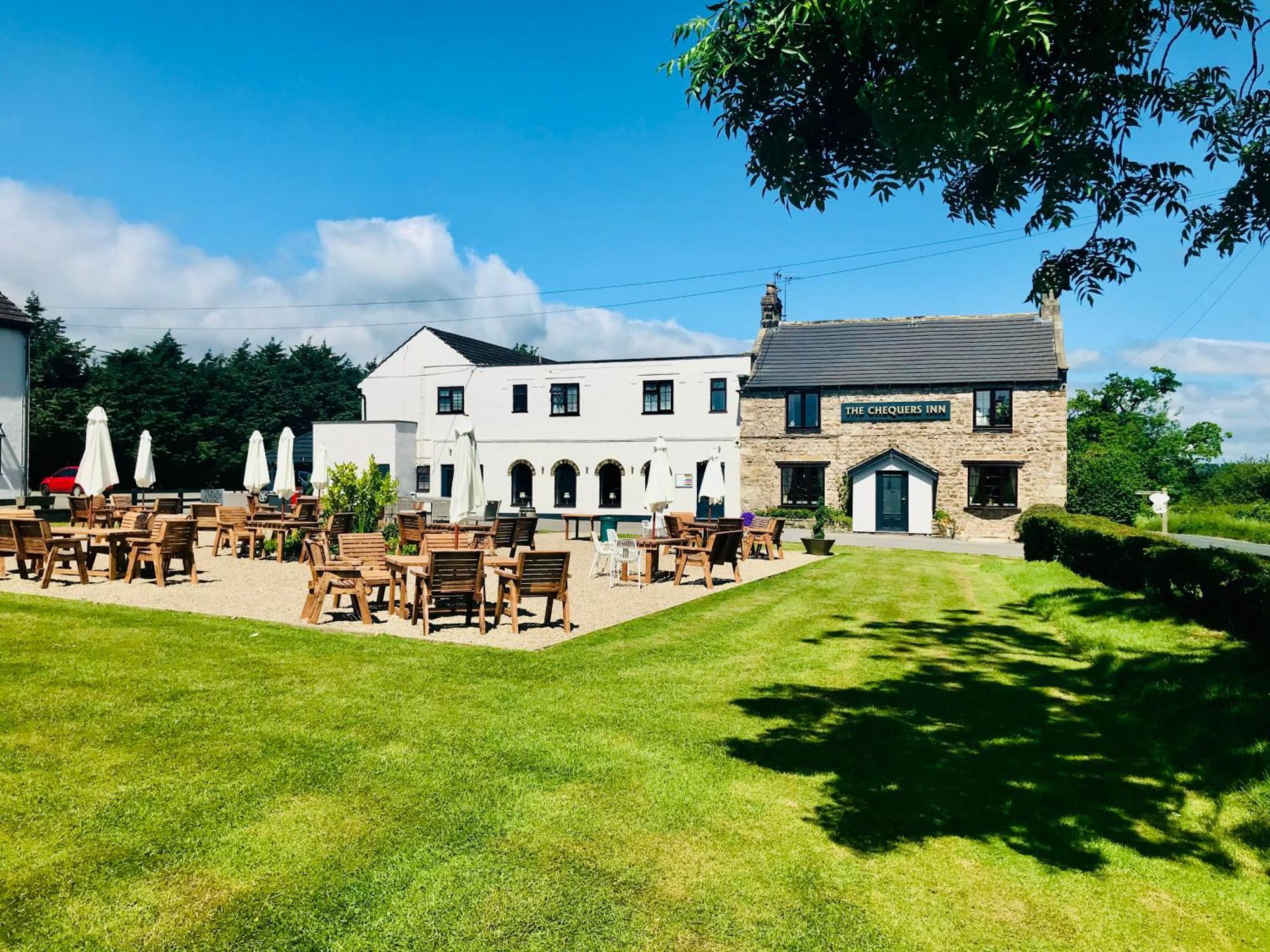 Chequers Inn Harrogate Exterior photo