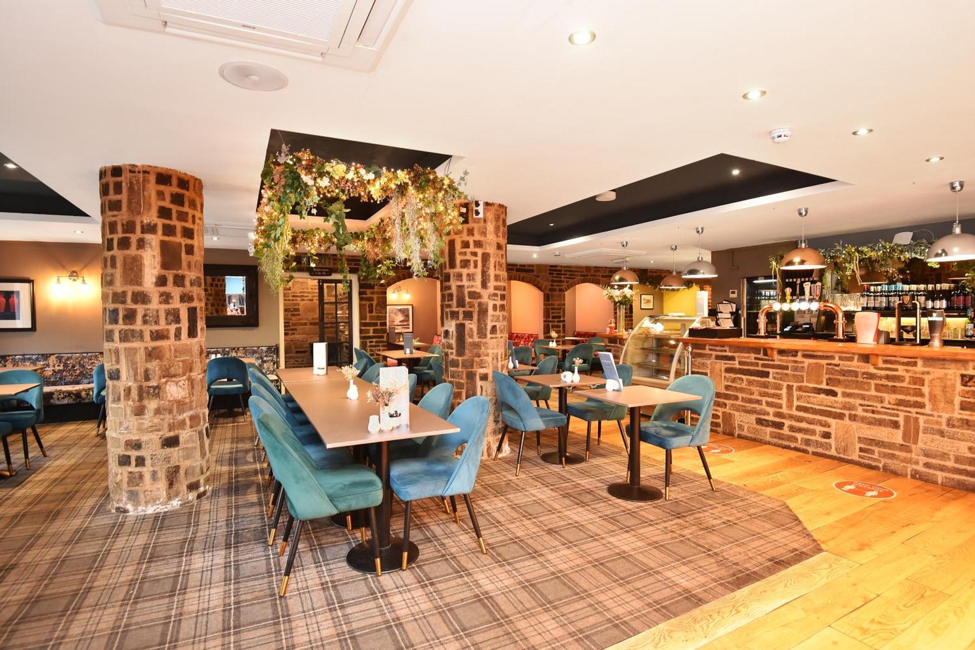 Chequers Inn Harrogate Exterior photo